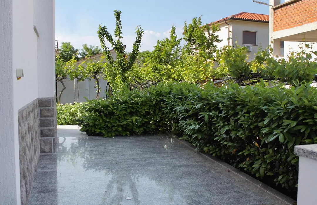 Rooms With A Parking Space Krk - 5371-1